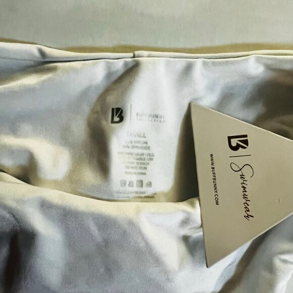 Buffbunny Collection Bikini Swim Bottoms Size S Small NWT White - Picture 4 of 6